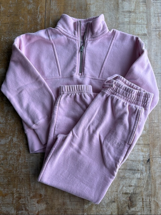 abercrombie kids Other - Abercrombie Kids Girls Sweatshirt and Jogger Set size 7/8yr
